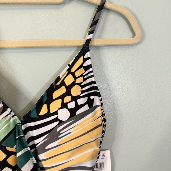 Becca Handkerchief Surplice Padded Tie Waist Wrap One-Piece Swimsuit Green M NWT - Picture 9 of 14